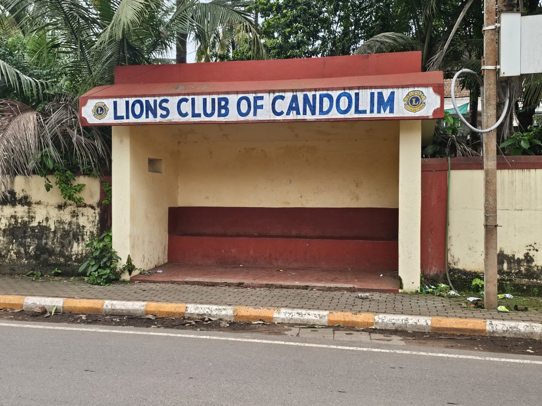 Bus Shelter at Candolim Panchayat Area